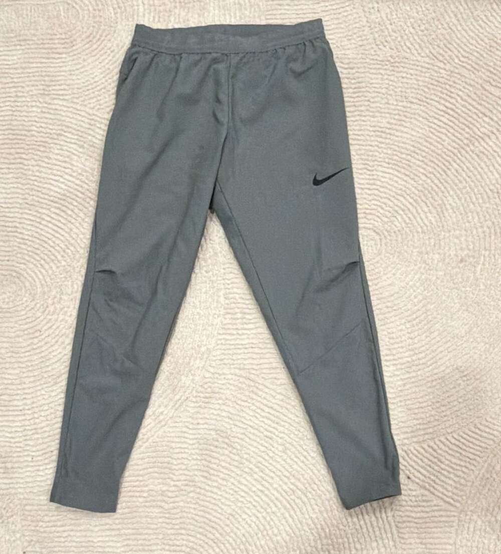 Nike Dri-FIT Standard Fit Pants Size M Gray Training Joggers